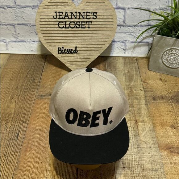OBEY Embroidered Beige Black Logo Hat Cap SnapBack - Picture 2 of 6
